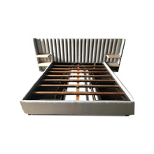 Load image into Gallery viewer, Blanco Daniela Bed