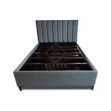 Load image into Gallery viewer, Reislin Bed