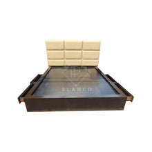 Load image into Gallery viewer, Sola Bed